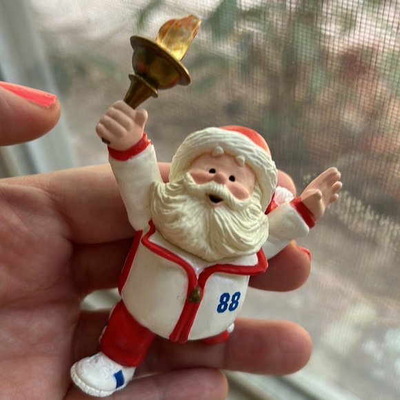 COPY - Vintage 1988 Olympic Santa Claus Go for the Gold Christmas tree ornament… - Picture 10 of 16